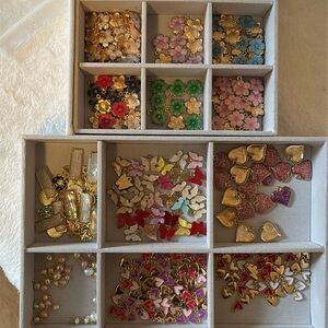 Live show listing! Customize earrings, necklaces, bracelets, anklets, keychains